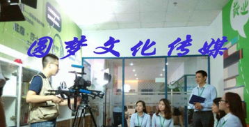 如何打造一張集“商業(yè)攝影”與“婚禮跟拍”實力于一體的年會錄影攝影網(wǎng)站